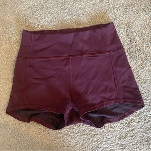 Lululemon In Movement Everlux Short - 2.5”